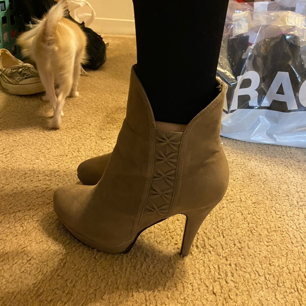 Taupe booties - Picture 7 of 10